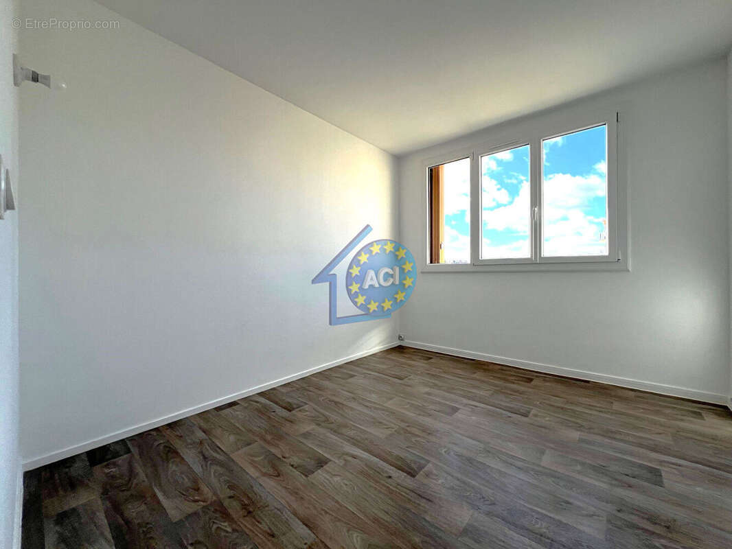 Appartement à MANTES-LA-JOLIE