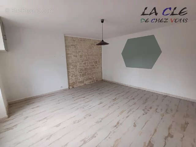 Maison à COULONGES-SUR-L&#039;AUTIZE