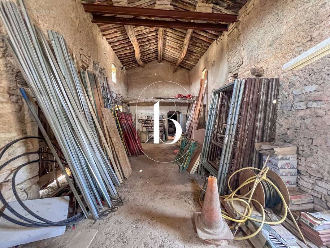 Maison à ORGNAC-L'AVEN