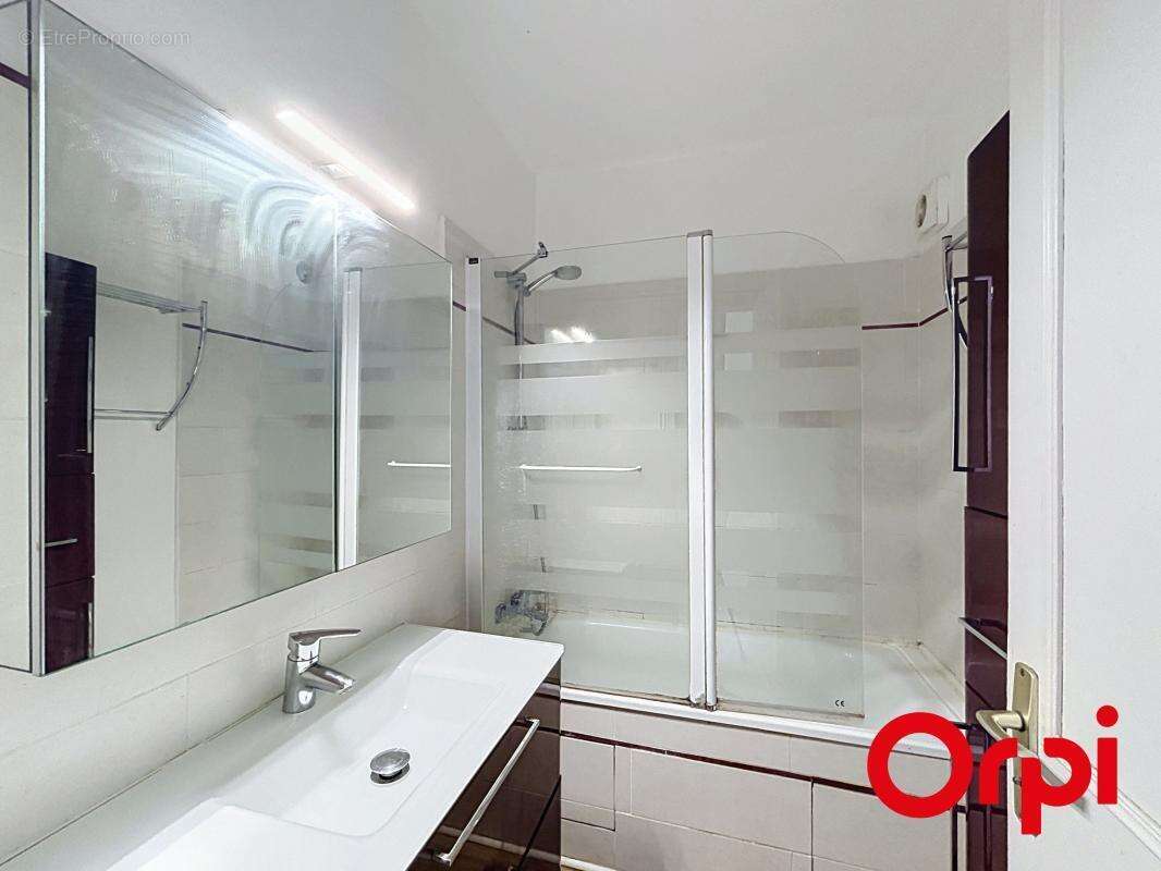  exclusivité orpi – toulon ouest / valbourdin – t4 de 82 m² - photo 12