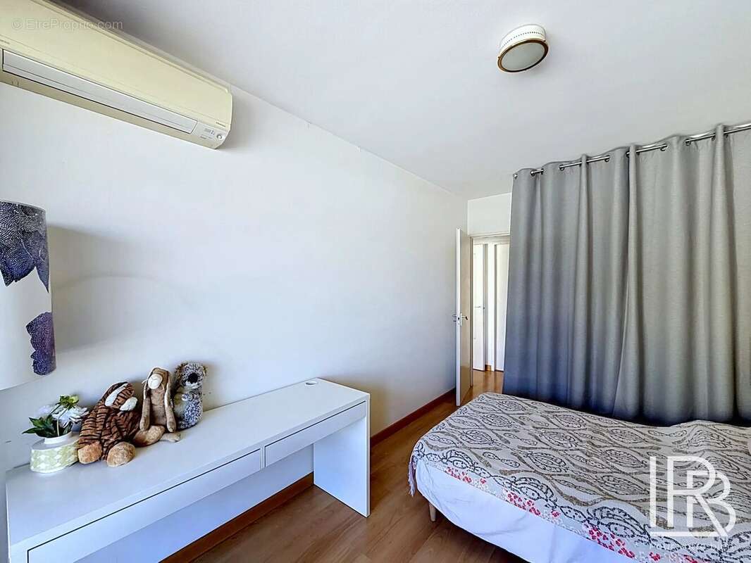 Appartement à MARSEILLE-7E