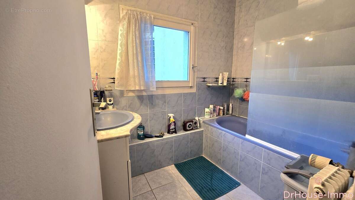 Appartement à LA COURNEUVE