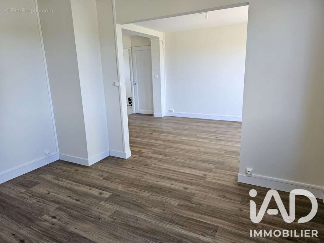 Appartement 59 m² à Evreux  - photo 3