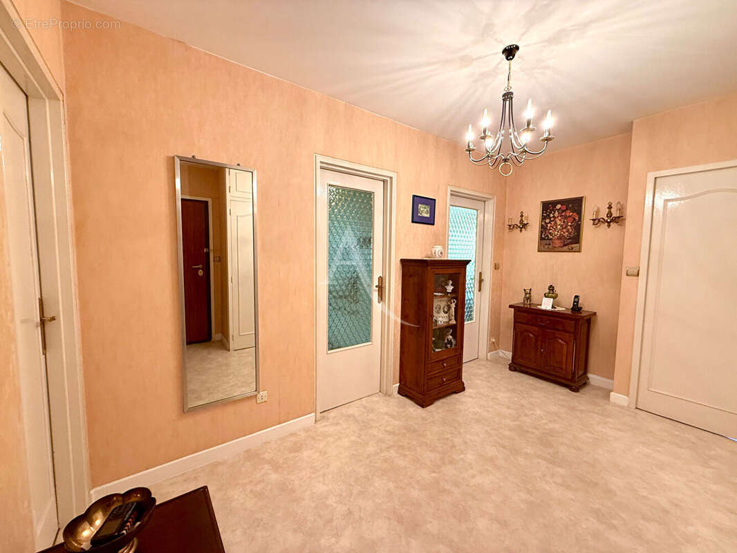 Appartement à SAINT-ETIENNE