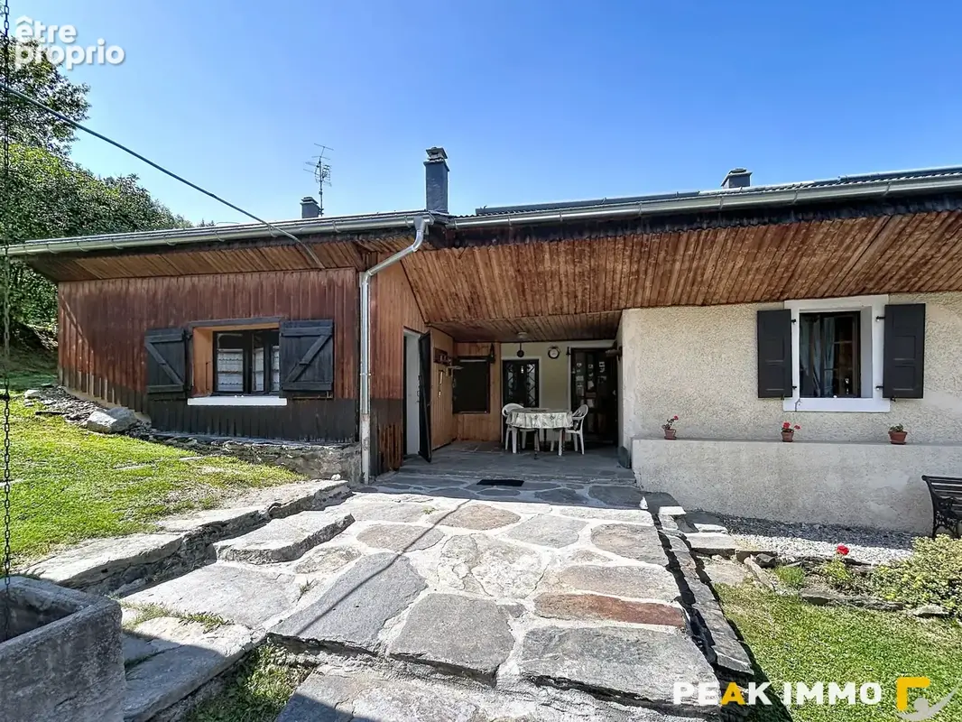 Ferme de pays composée de 5 appartements et terrains attenants 484,42 m2 utiles - LES HOUCHES - photo 3