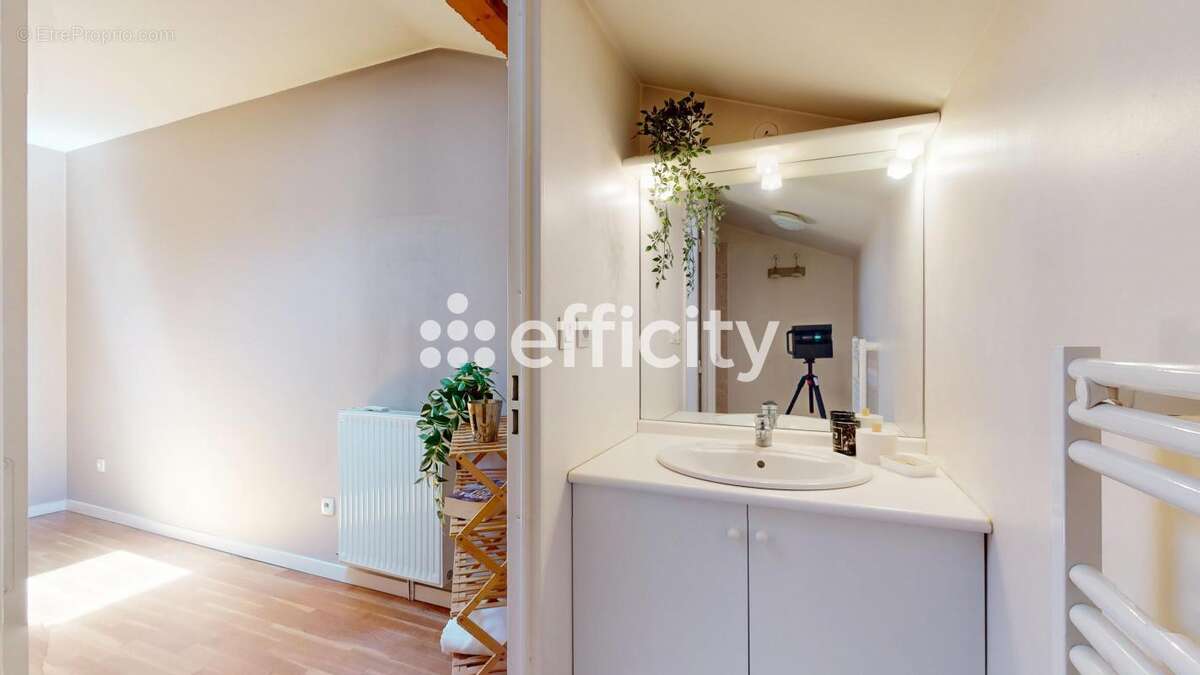 Appartement à LYON-9E