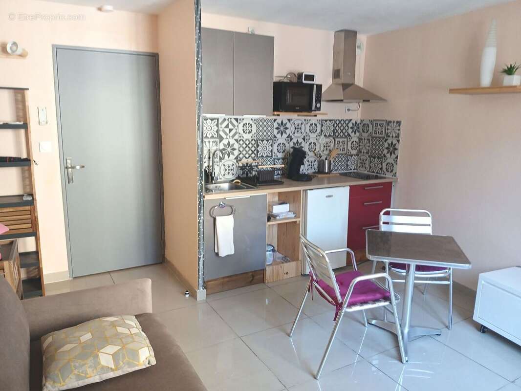 Appartement à MARSEILLE-1E