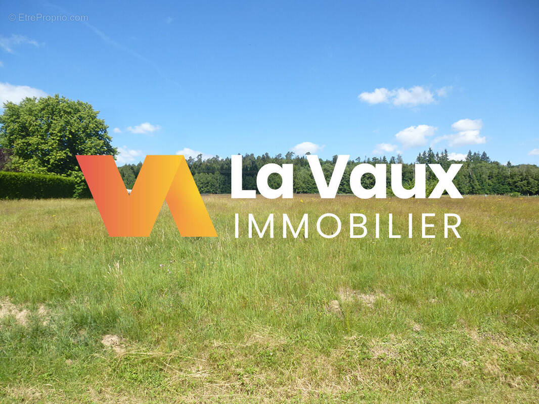 Terrain à LACHAPELLE