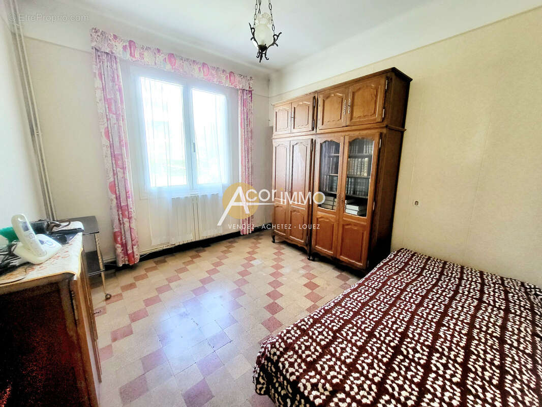Six fours les plages - maison plain-pied 4 chambres-93 m2 avec garage terrain de 685 m2 piscinable- quartier - photo 8