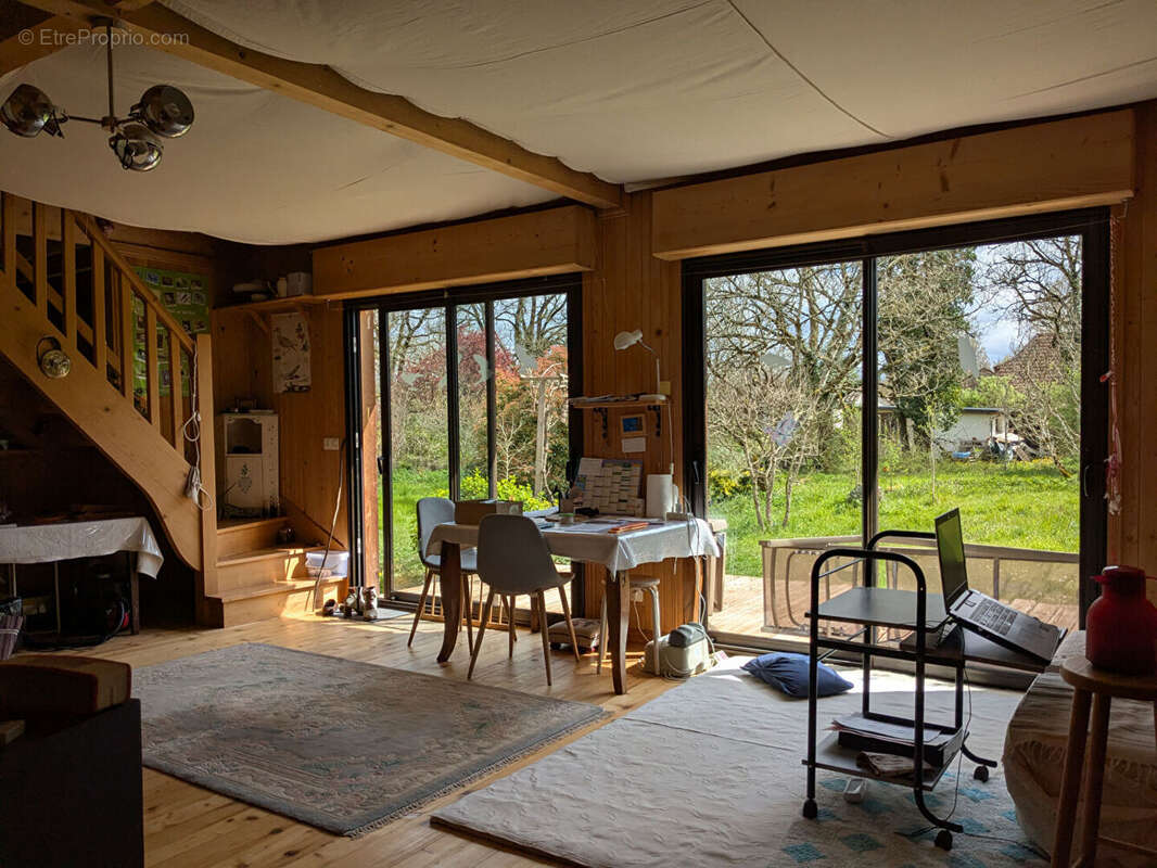 Maison en bois avec dépendance - photo 5
