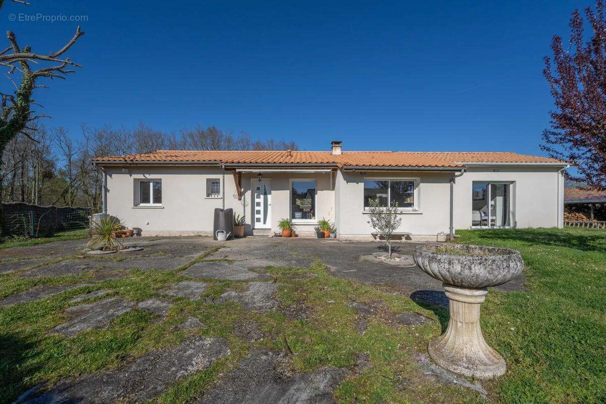 Maison à GAURIAGUET