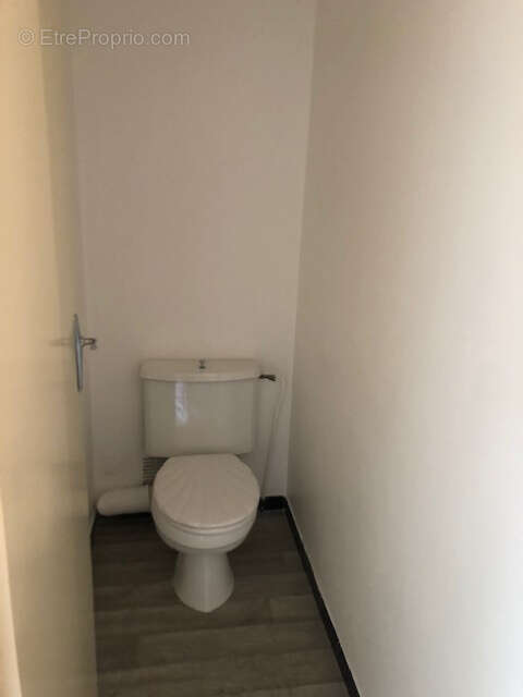 Canclaux  T1 AVEC PLACE DE PKG 7eme étage - photo 4