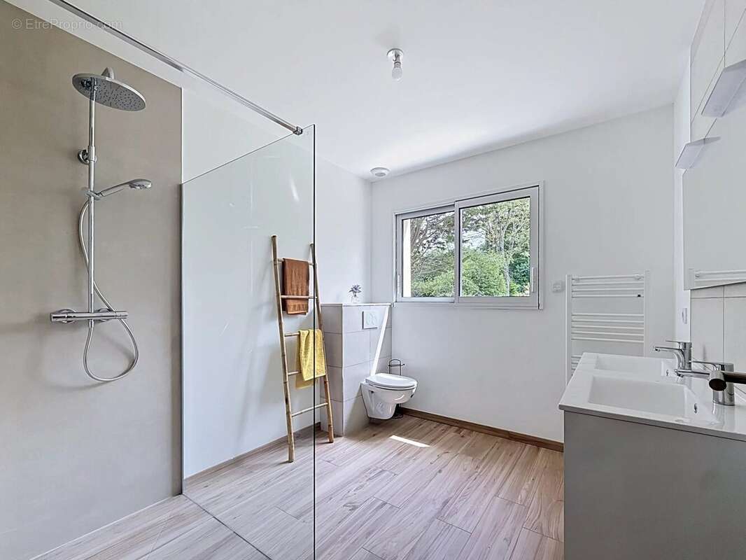 A AUBERVILLE – Maison contemporaine neuve avec 4 chambres et garage - photo 7