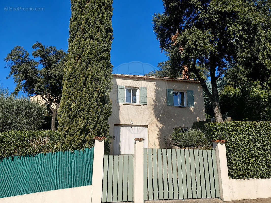 Maison à BOISSET-ET-GAUJAC