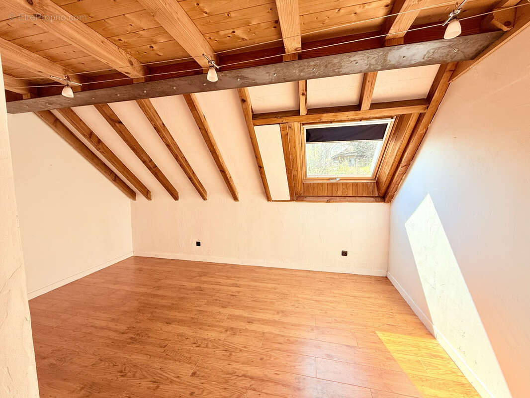 Appartement à SAINT-BALDOPH