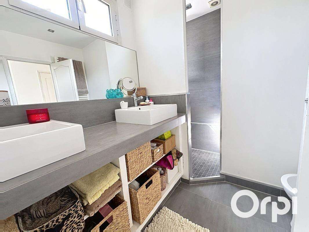 Maison à VILLENEUVE-LOUBET