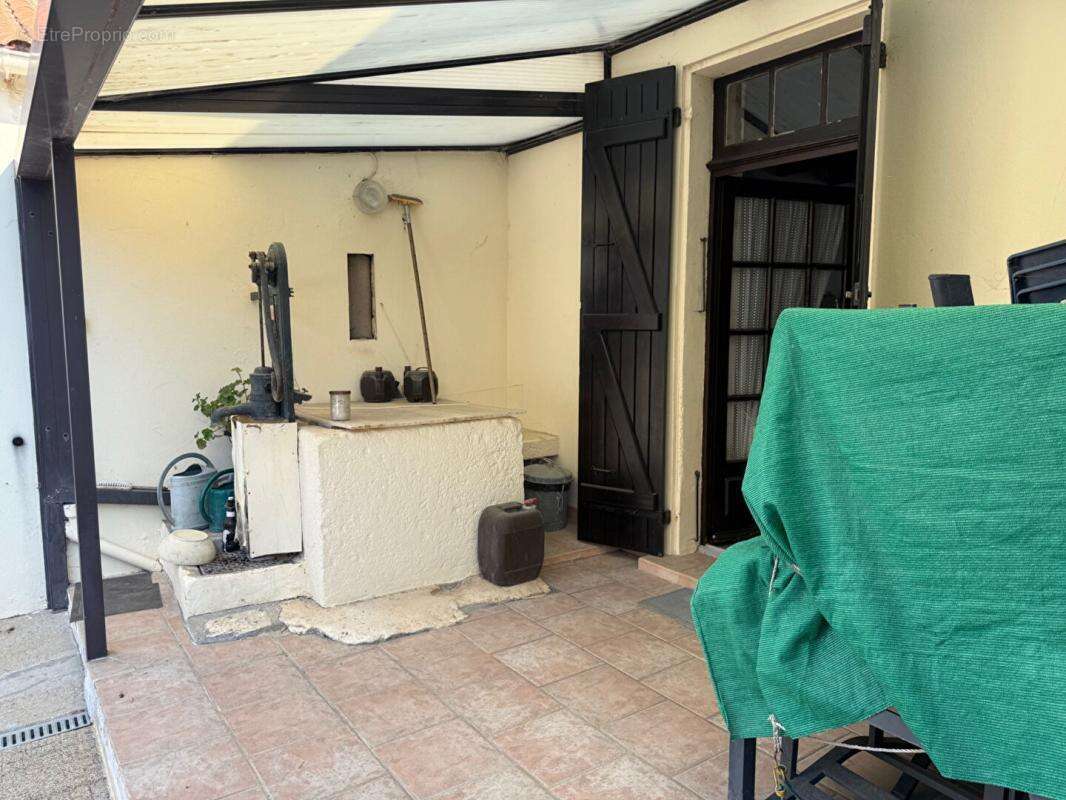 17190 - " Ancienne ferme" - Ensemble Immobilier 10 pièce(s) 147 m2 - LILEAU - - photo 4