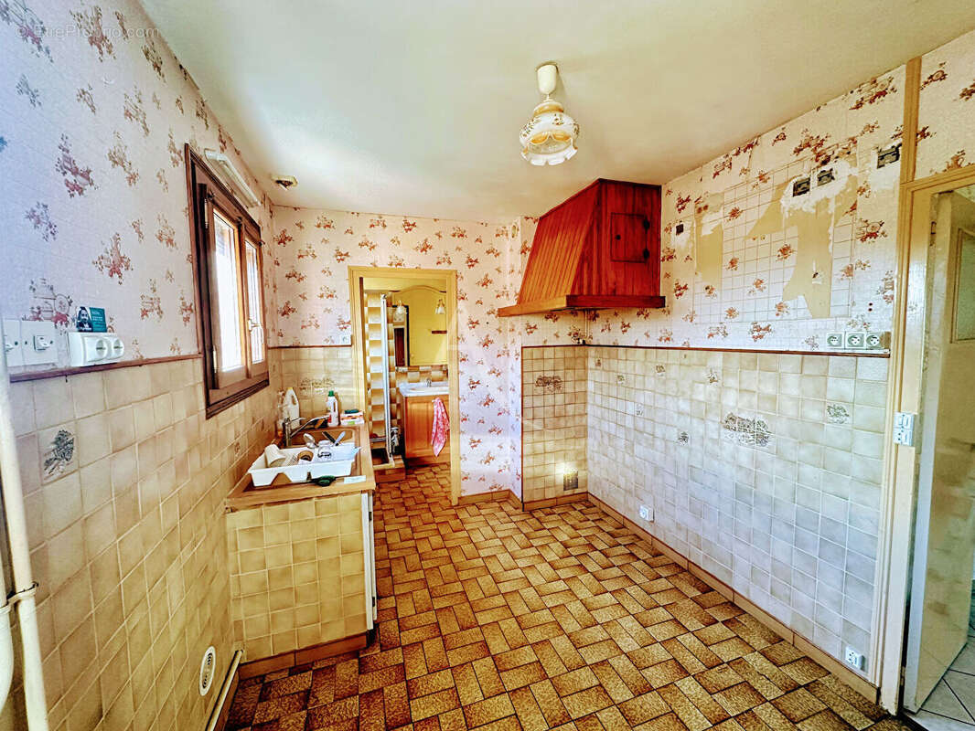 Maison à SAINT-JEAN-DE-BRAYE