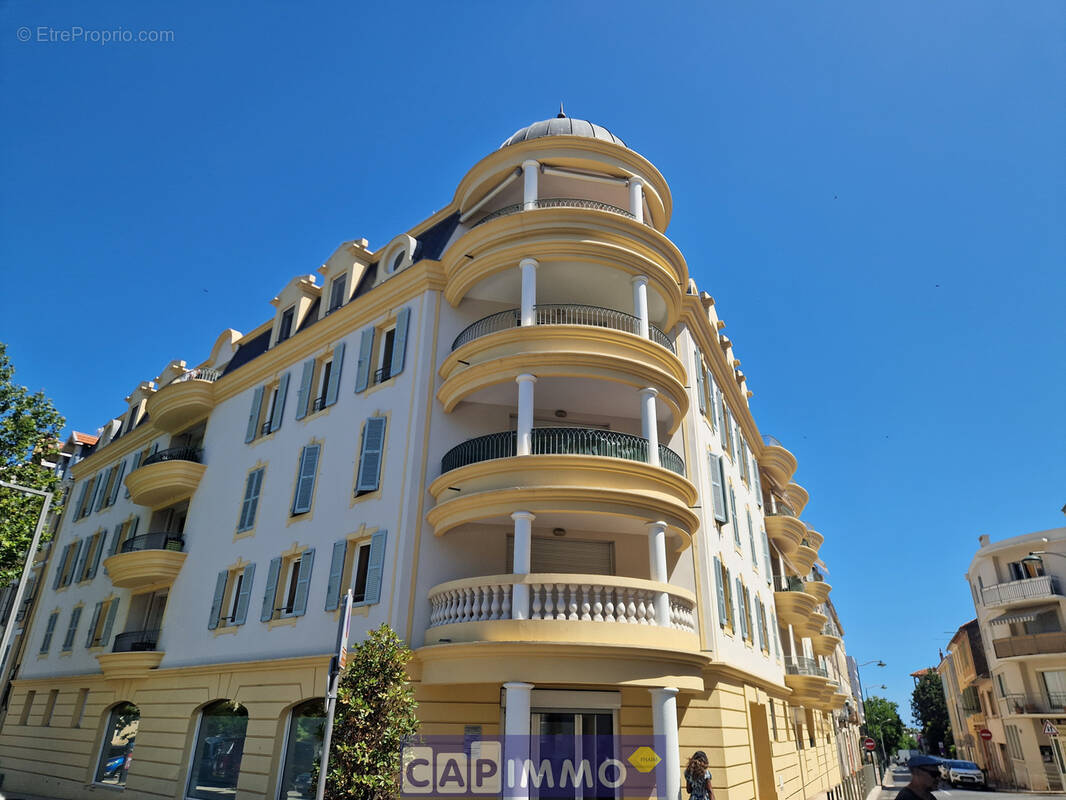 Appartement à HYERES