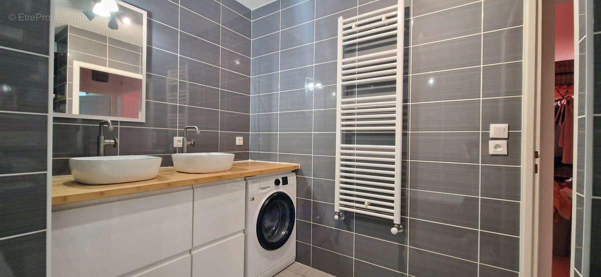 Appartement à SAINT-MARTIN-LE-VINOUX