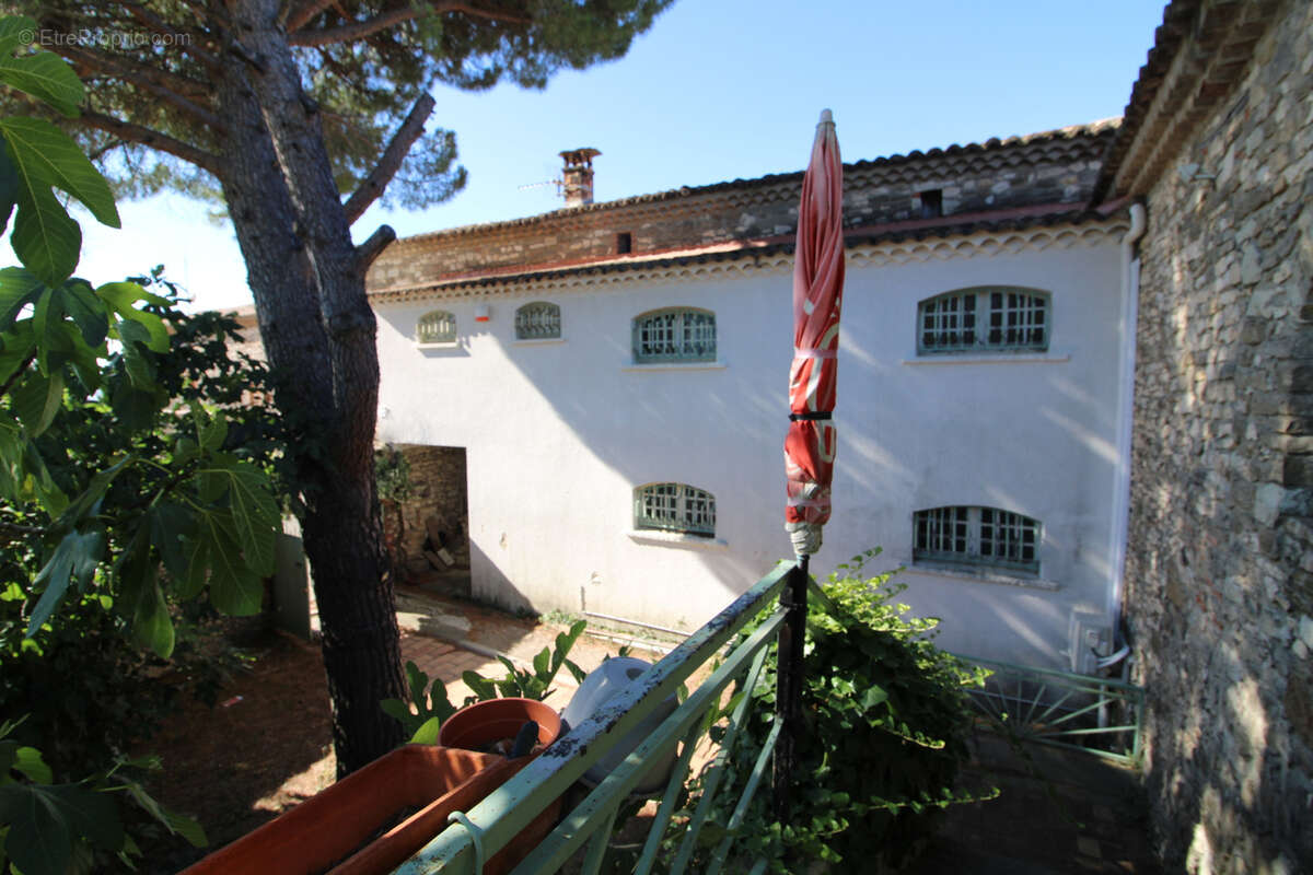 Maison à ROUSSON