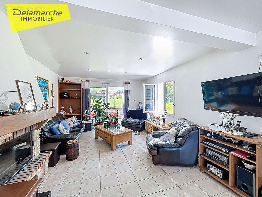 Maison à BRICQUEVILLE-SUR-MER