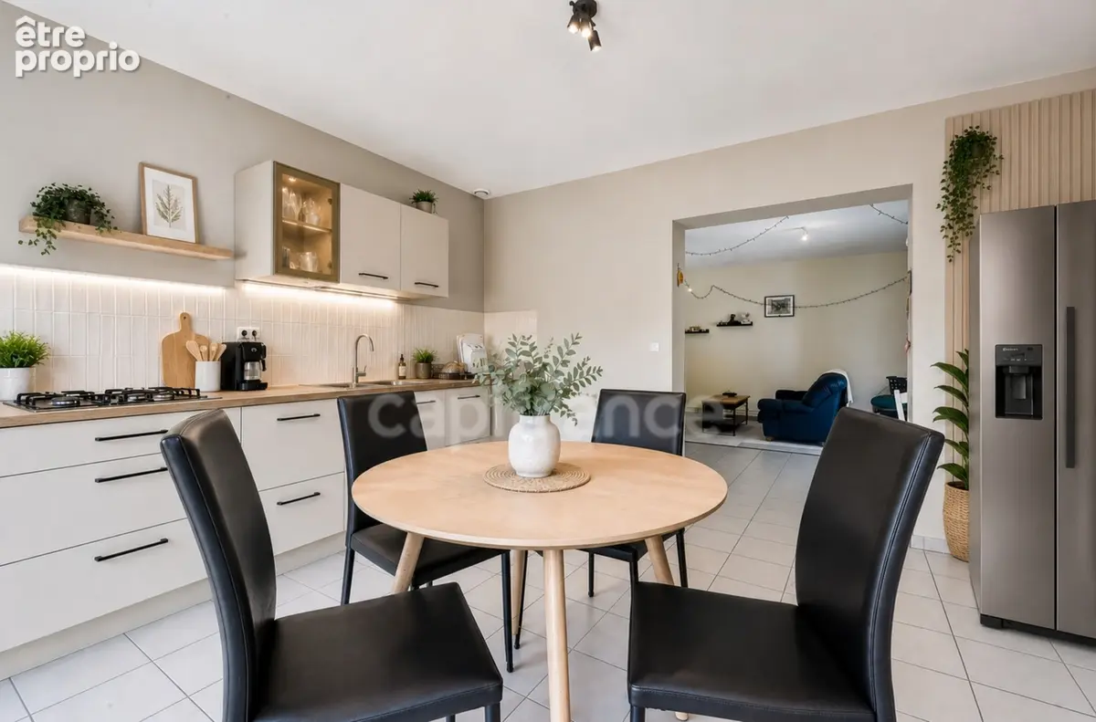 Maison en limite de campagne - 6 Pièces - Hauteurs de Givors - Divisée en 2 appartements - Potentiel locatif - photo 3