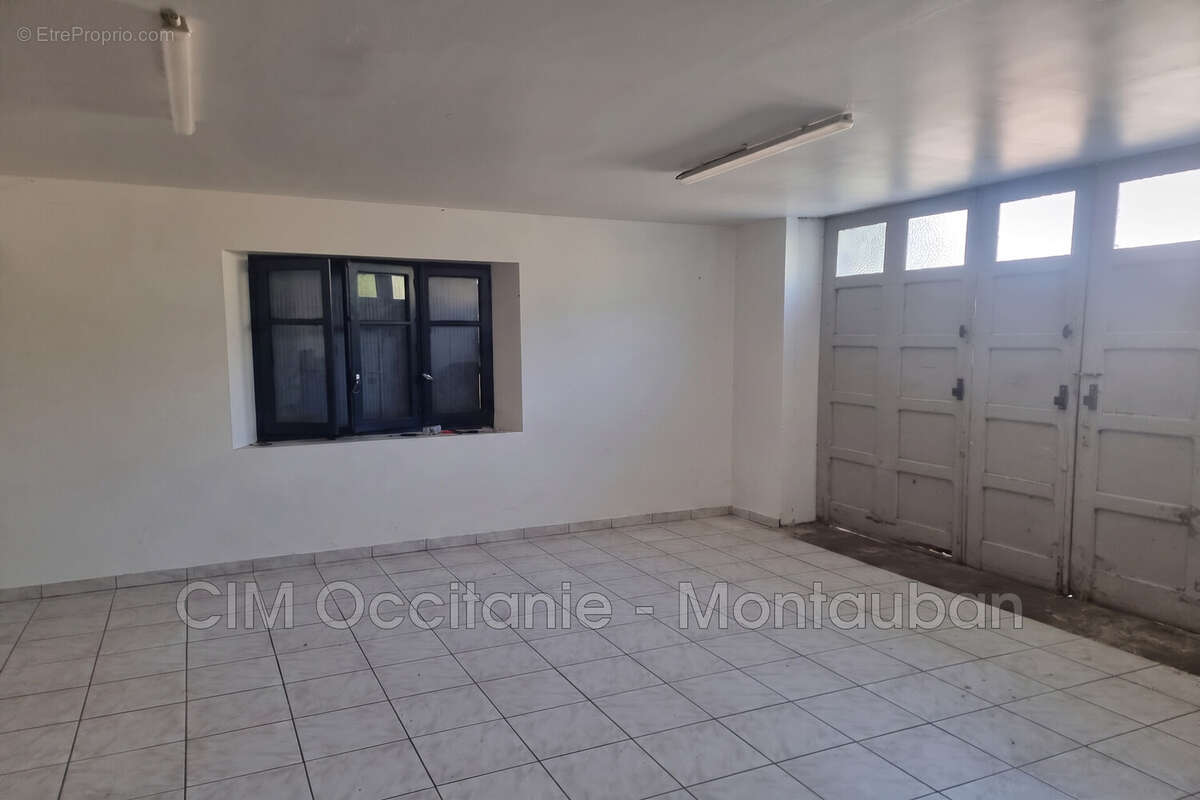Maison 125 m² à Saint-Antonin-Noble-Val  - photo 6
