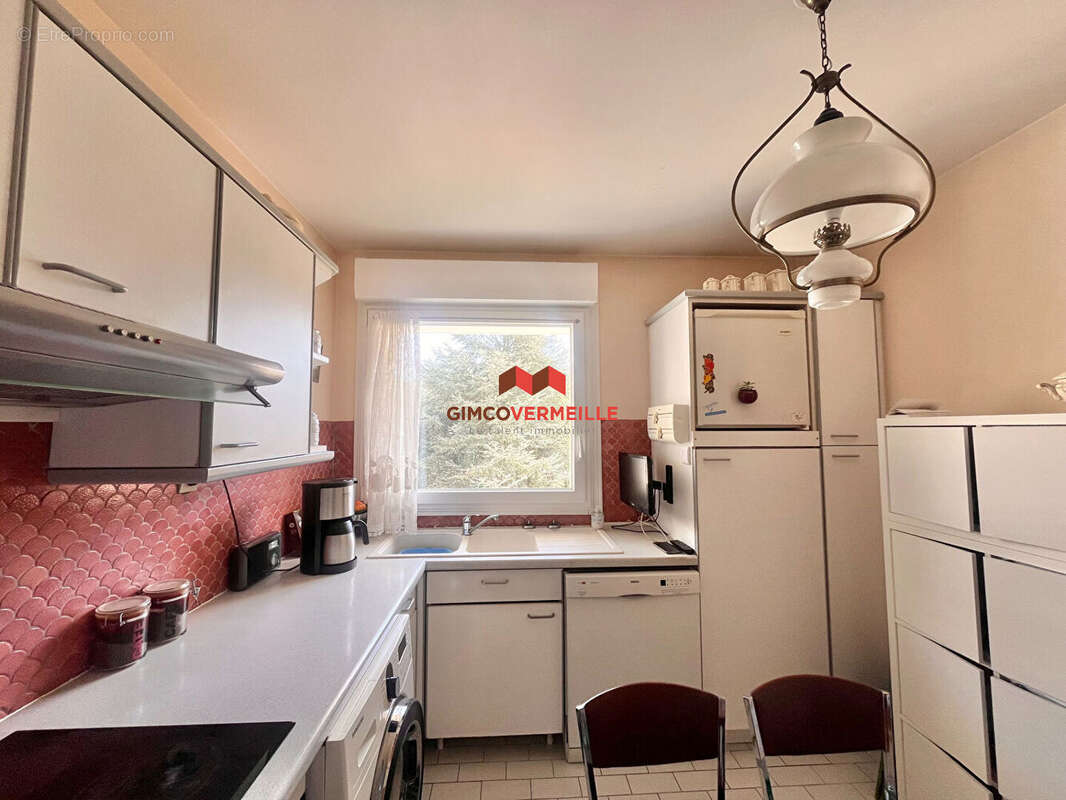 Appartement à LA CELLE-SAINT-CLOUD