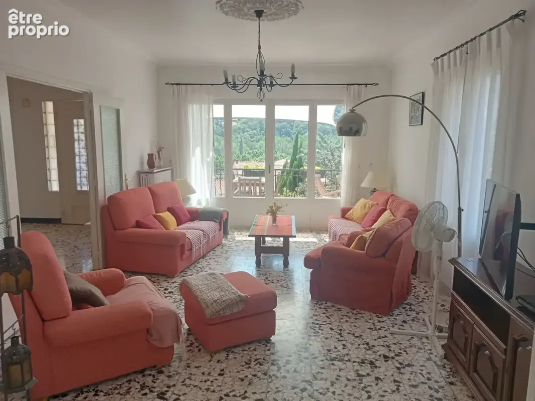 Joyau rare dans le sud de la France : maison avec appartement séparé, piscine chauffée et vaste terrain - photo 14