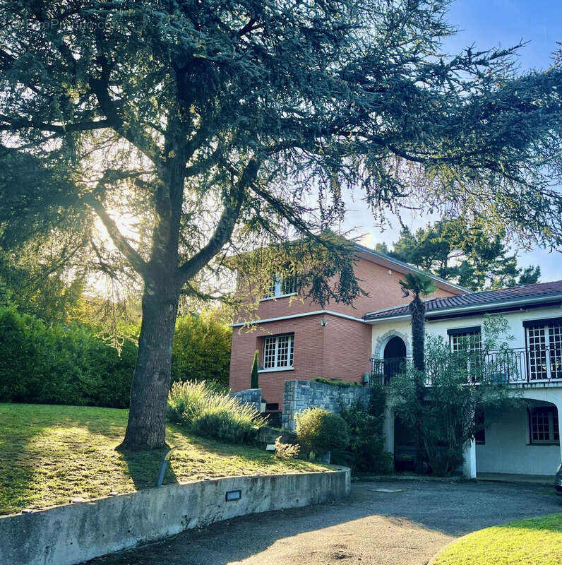 Maison à RAMONVILLE-SAINT-AGNE