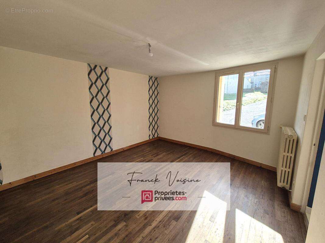 Maison à LE BOUPERE