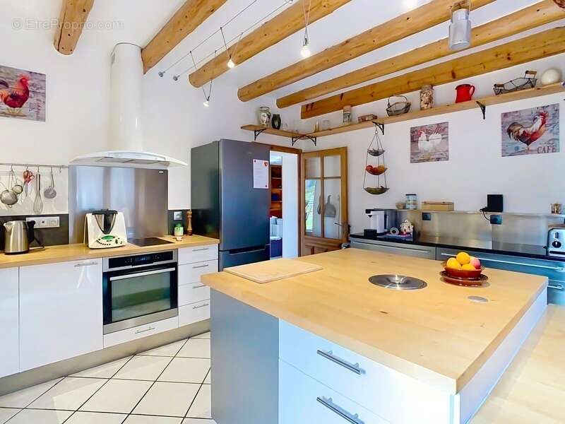 Maison à LE PETIT-BORNAND-LES-GLIERES
