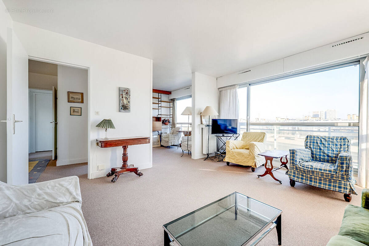 Appartement à PARIS-14E