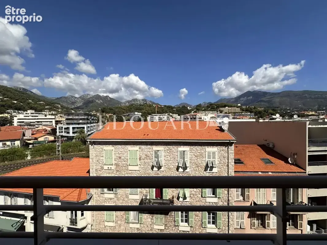En exclusivité deux pièces avec terrasse et possibilité garage, à quelques pas de la plage du Solenzara - photo 3