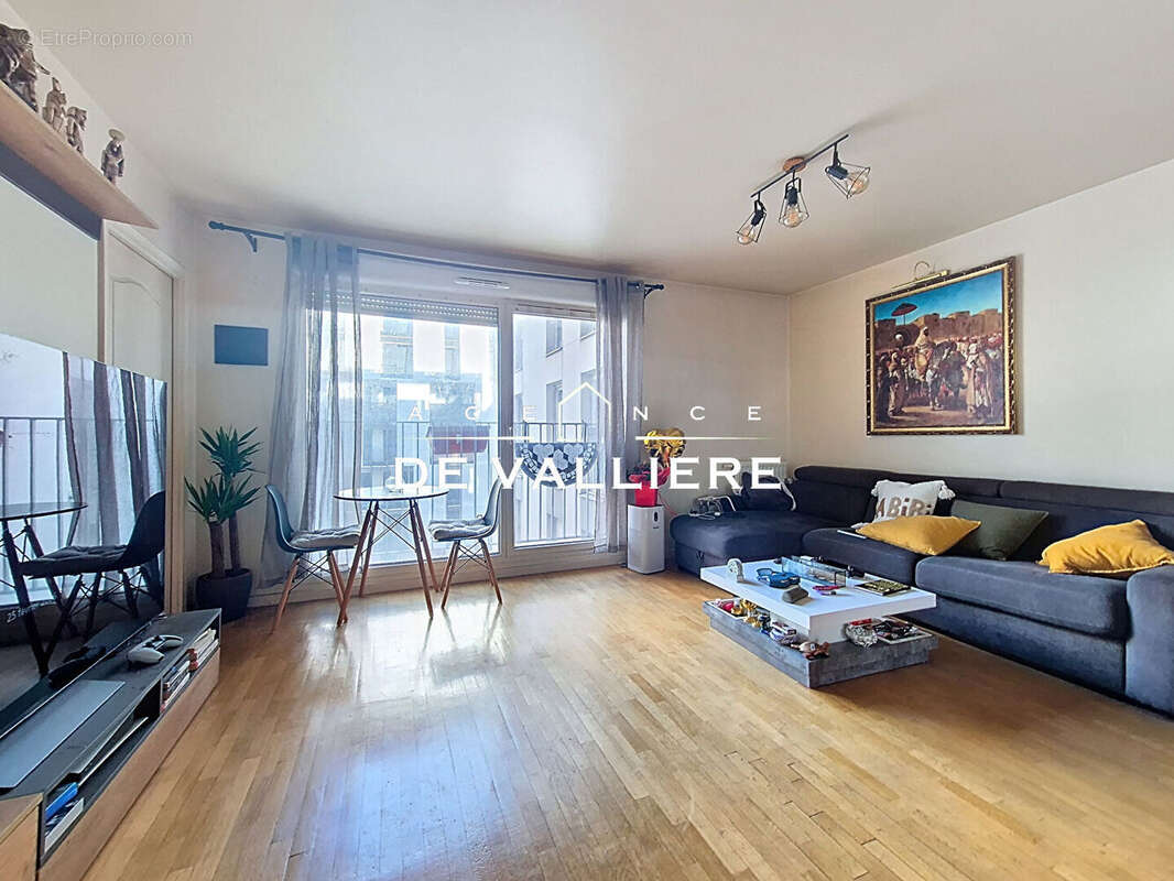 Appartement à NANTERRE