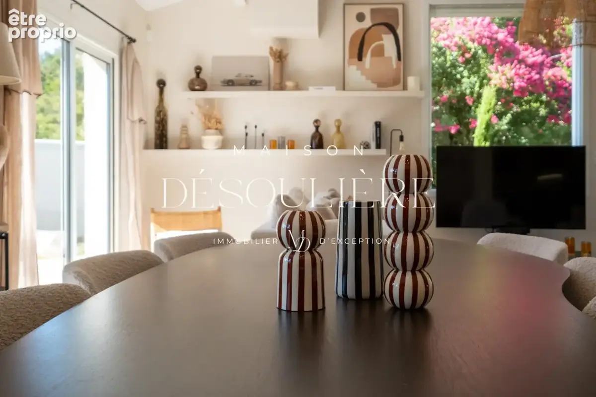 Maison 200 m² à La Rochelle  - photo 6