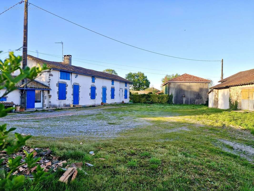 Maison à LAGEON