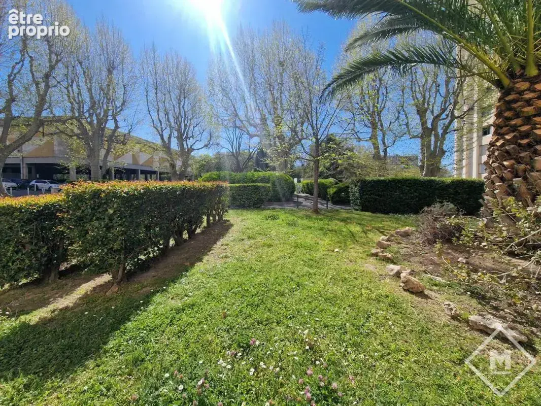 Vue Mer Dégagée et Calme : Appartement 3 Pièces à Vendre à Marseille Saint Loup - photo 12