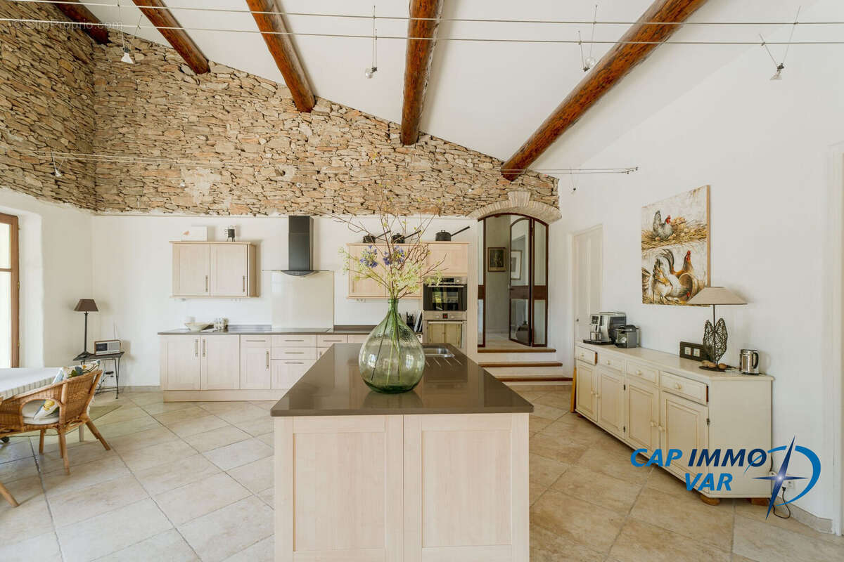 Maison à LA CADIERE-D'AZUR