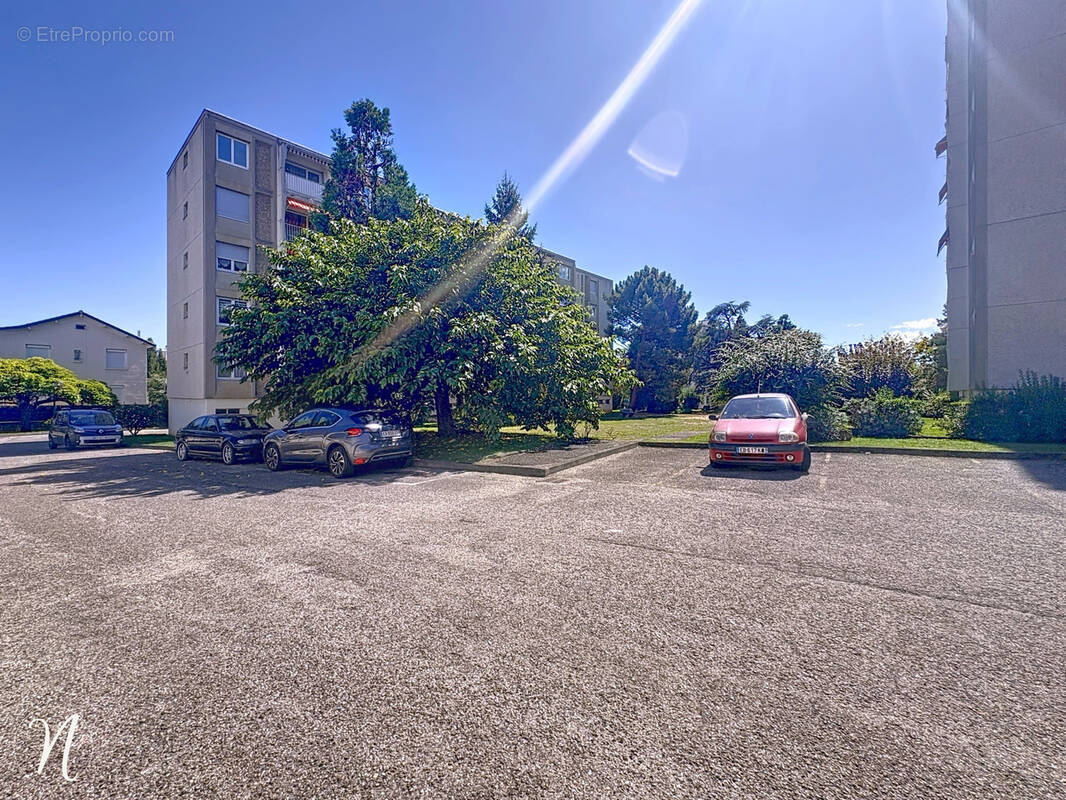Appartement à BRON
