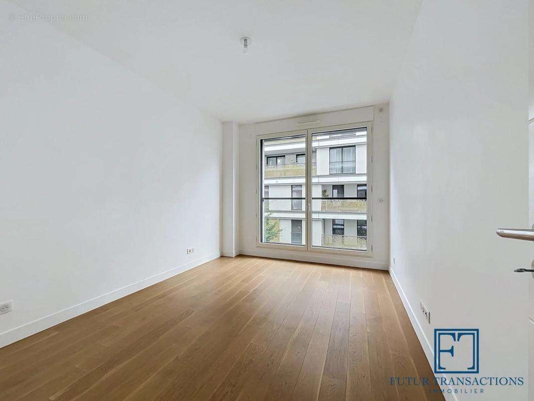 Appartement à ISSY-LES-MOULINEAUX