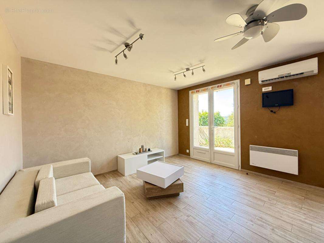 Appartement à LE LAVANDOU