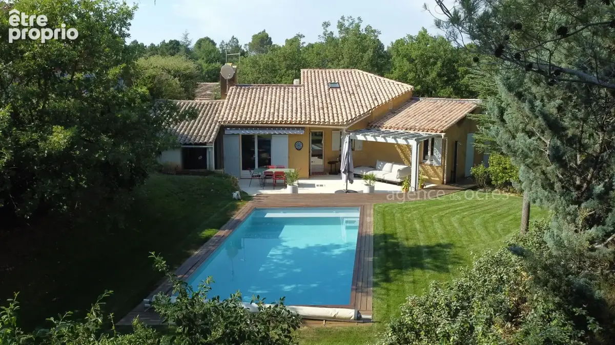 Maison 4 chambres avec piscine privative et garage - photo 2