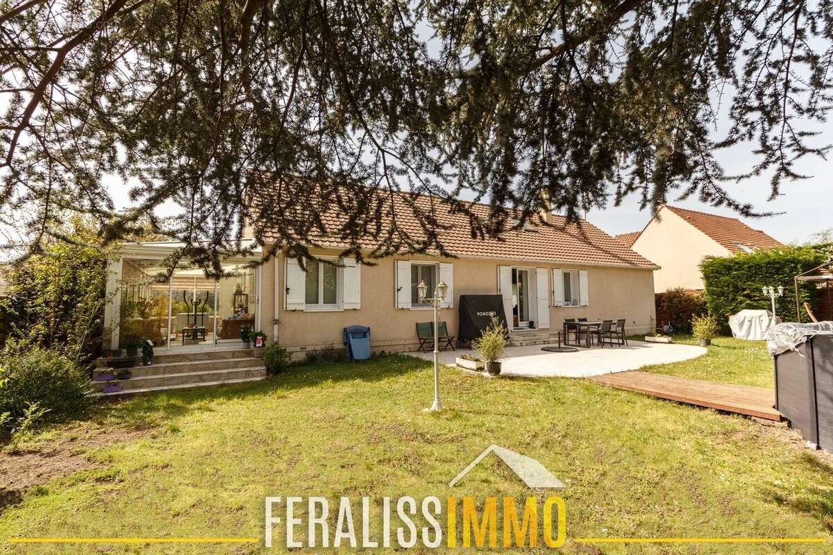 Maison à NEUVILLE-SUR-OISE