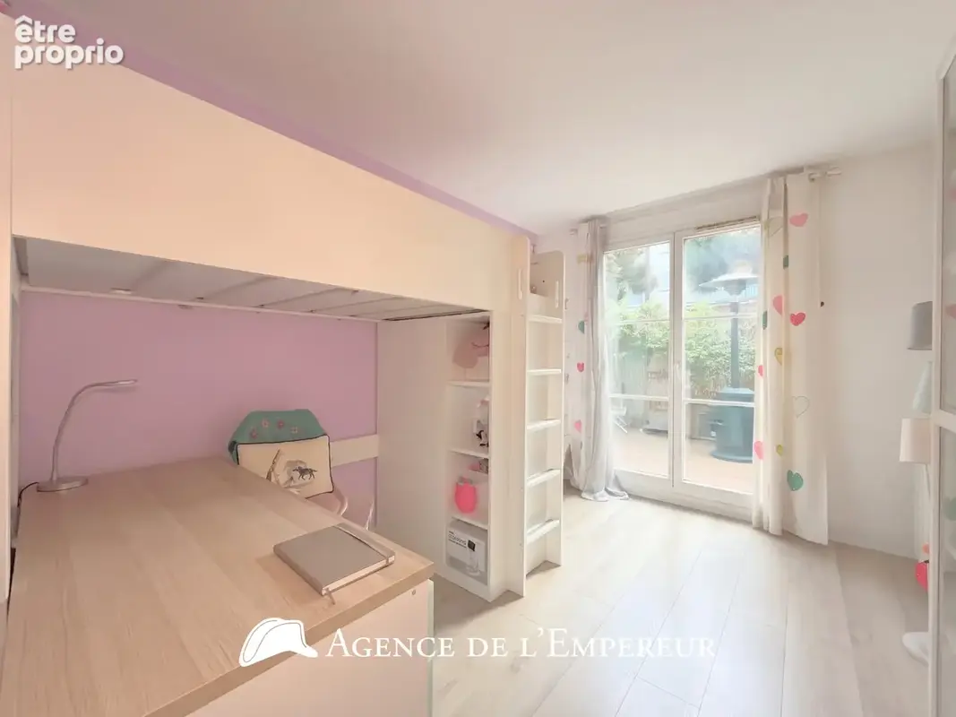 4 pièces - terrasse 56 m2 - 2 parkings et cave. Résidence Villa Racine - photo 15