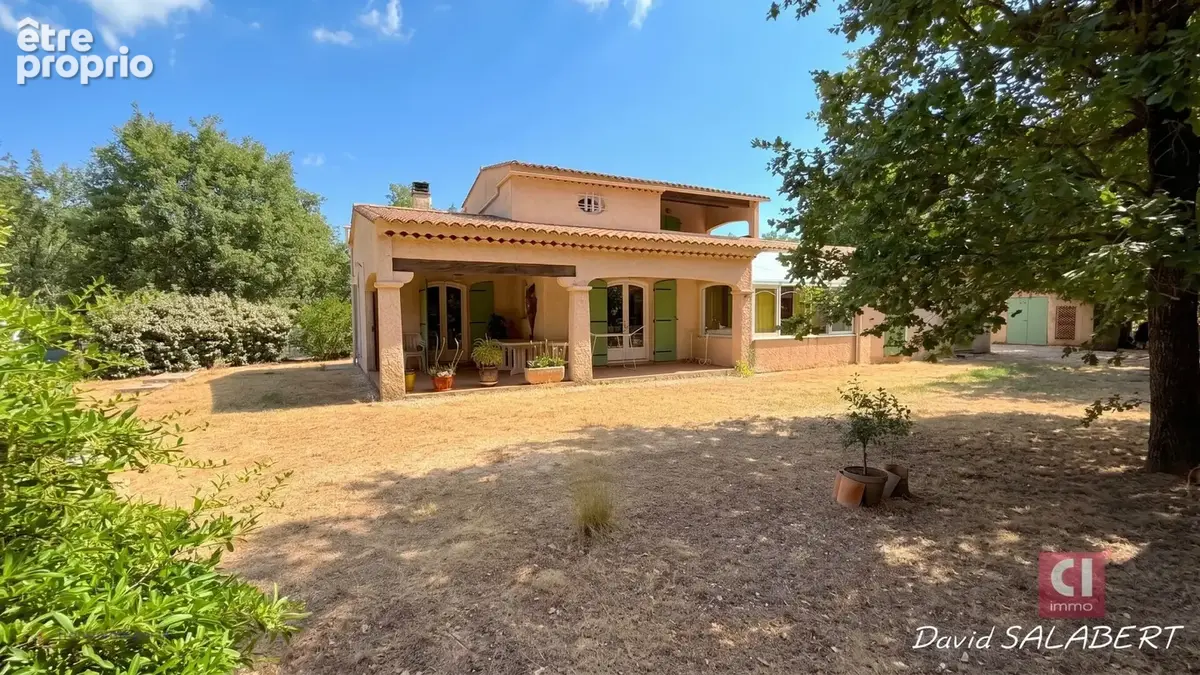Néoules à vendre - Villa familiale avec piscine sur 2 597 m² de terrain paysager - photo 13