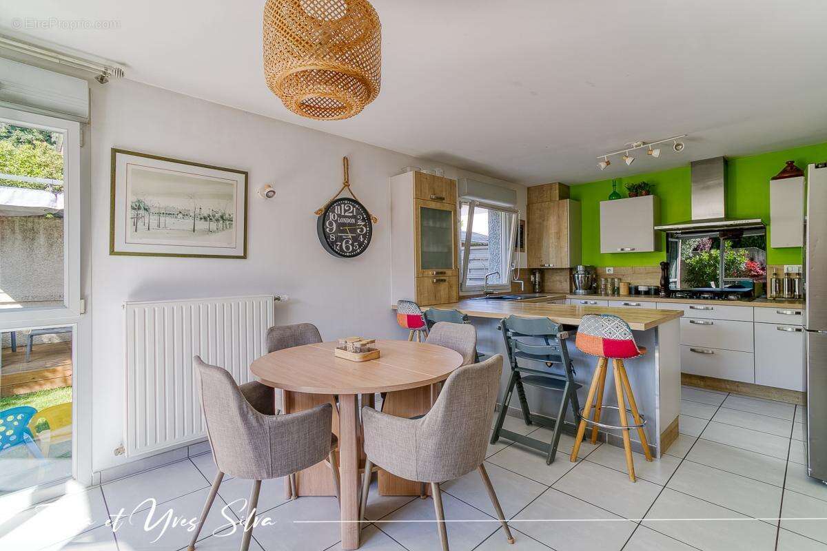 Appartement à CHASSE-SUR-RHONE