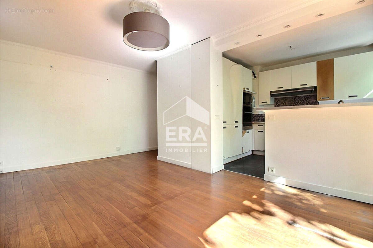 Appartement à SAINT-OUEN