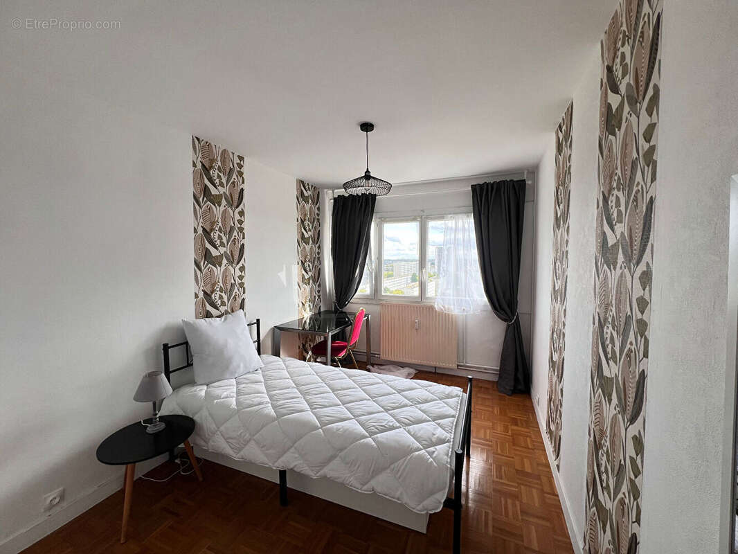 Appartement à MONS-EN-BAROEUL